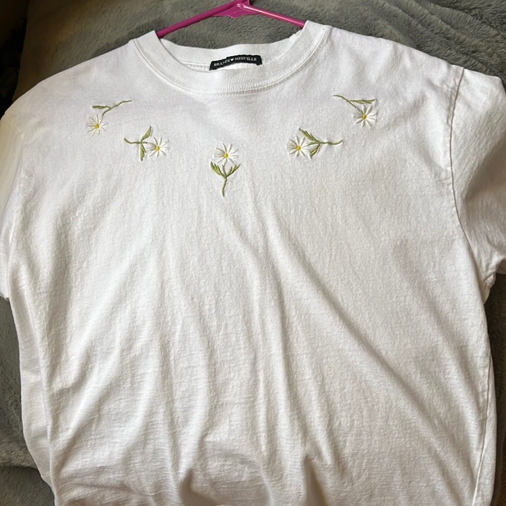 Brandy Melville white shirt with daisies